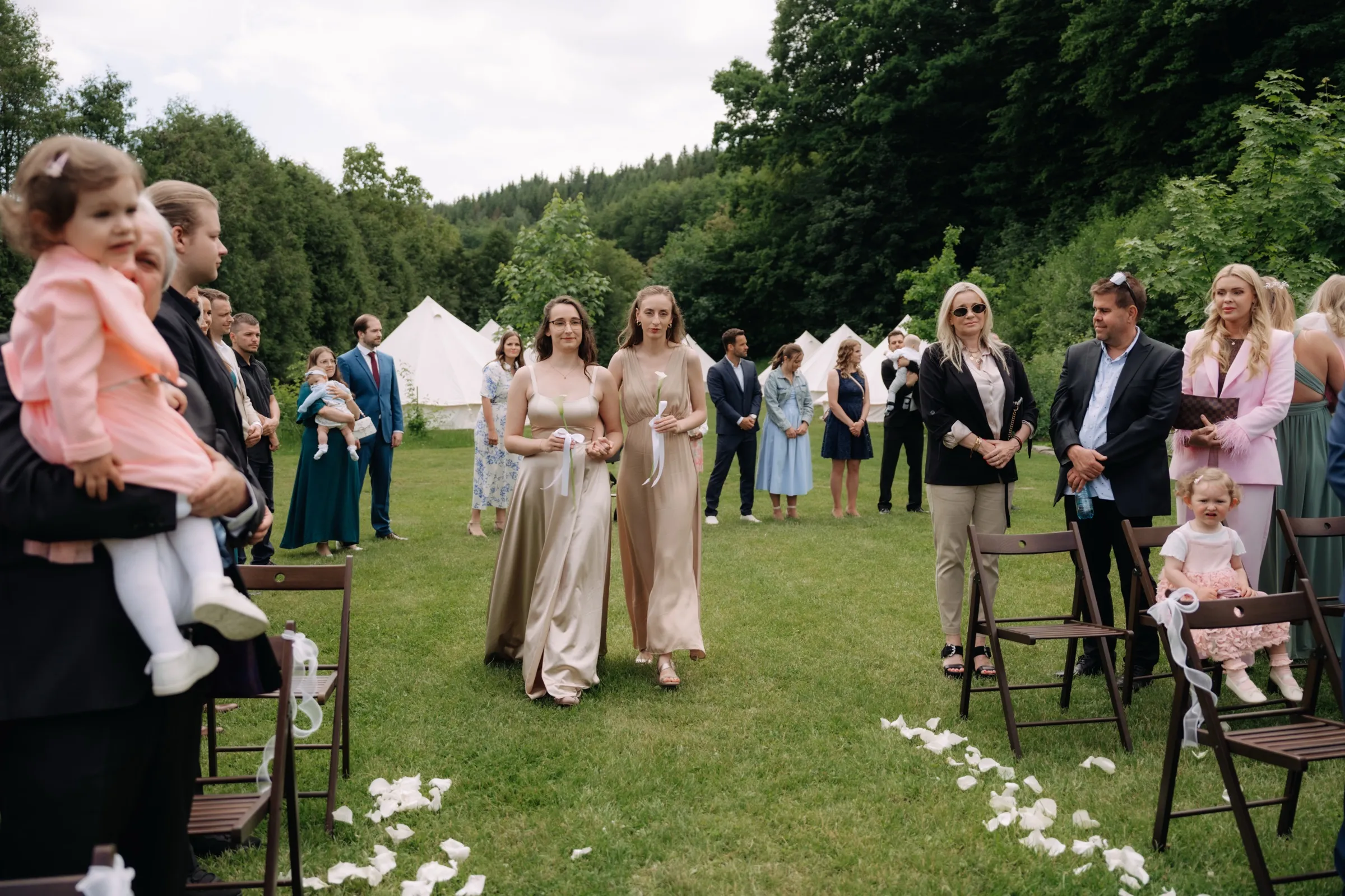 Svatba Kristy a Tomík, fotografie 12 z 30